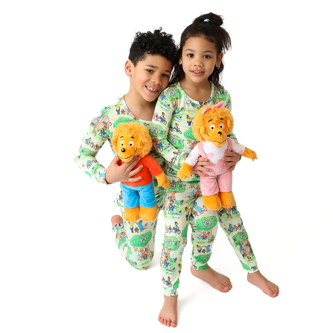 Family Forever Kids Two Piece Lounge Set | Berenstain Bears™
