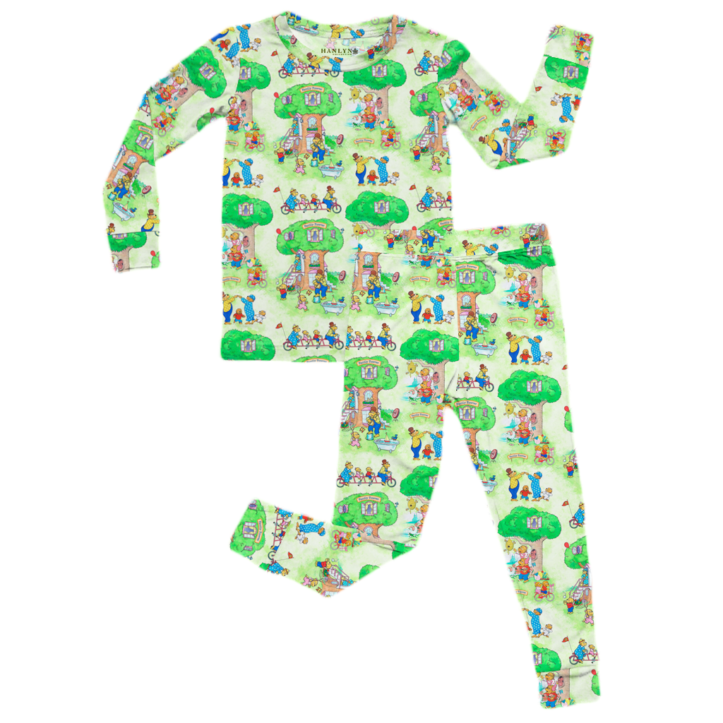 Family Forever Kids Two Piece Lounge Set | Berenstain Bears™